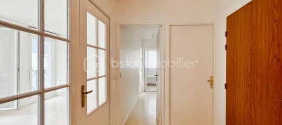 2 Schlafzimmer Wohnung in Limeil-Brevannes, France, Nr. 282254 10