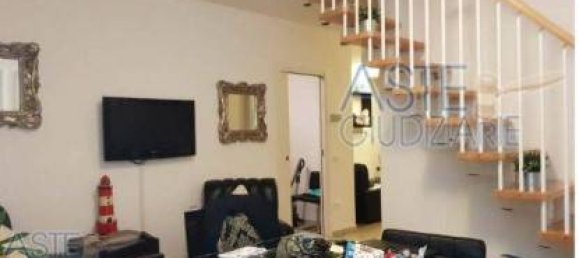 2 bedrooms Apartment in Ravenna, Italy No. 93587 3