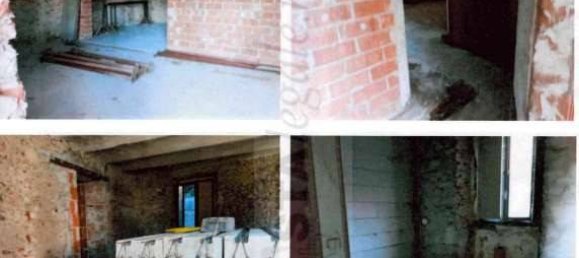 1 room Building in Brenta, Italy No. 10483 3