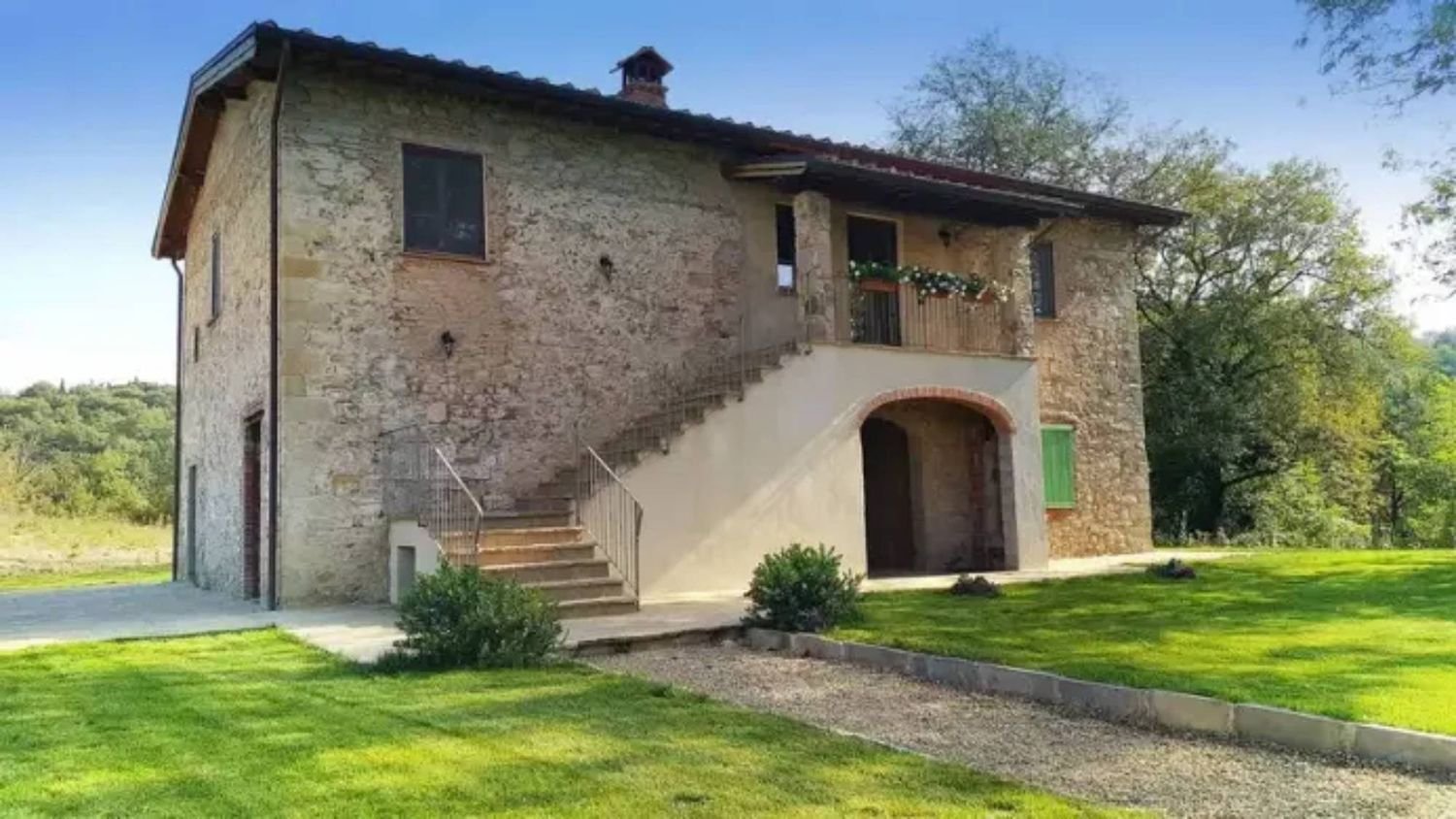 8 bedrooms House in Laterina Pergine Valdarno, Italy No. 387633