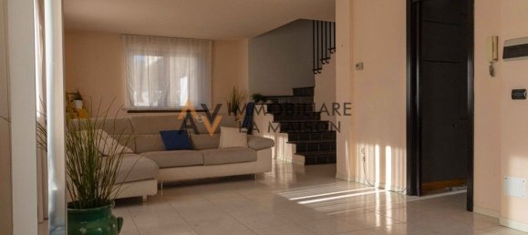 Вилла с 5 комнатами в Сен Венсан, Италия № 108749 5