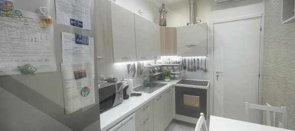 1 bedroom Apartment in Bari, Italy No. 28731 13