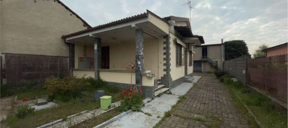 5 غرف نوم منزل في Garlasco, Italy رقم 329101 5