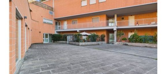 3 rooms Apartment in Rome, Italy No. 308507 16