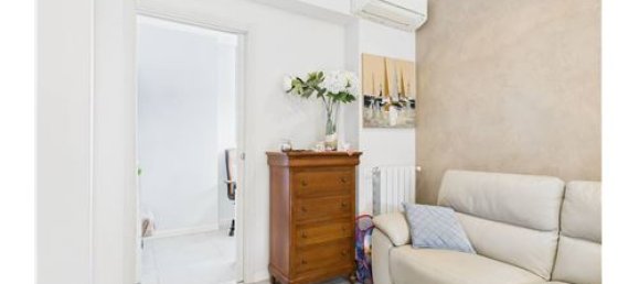 3 rooms Apartment in Rome, Italy No. 308507 4