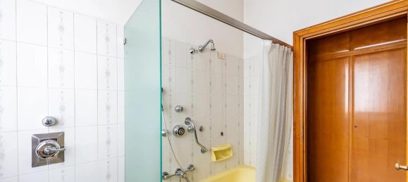 Apartamento de 5 divisões em Seregno, Italy N.º 8656 33