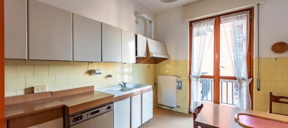 Apartamento de 5 divisões em Seregno, Italy N.º 8656 10