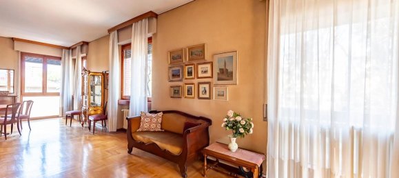 Apartamento de 5 divisões em Seregno, Italy N.º 8656 5