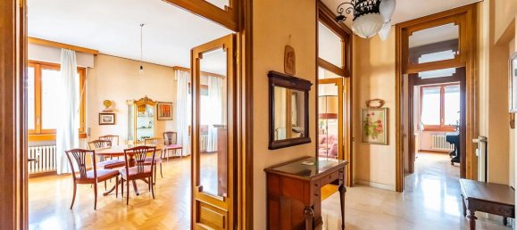 Apartamento de 5 divisões em Seregno, Italy N.º 8656 6