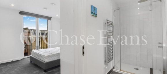 3 chambres Maison à London, United Kingdom No. 4385 10