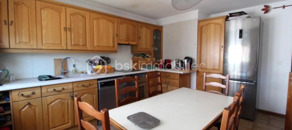 Casa de 4 dormitorios en Brie-Comte-Robert, France No. 325445 9