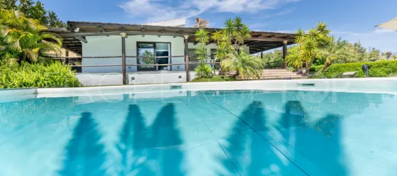 4 bedrooms Villa in Marbella, Spain No. 187720 14