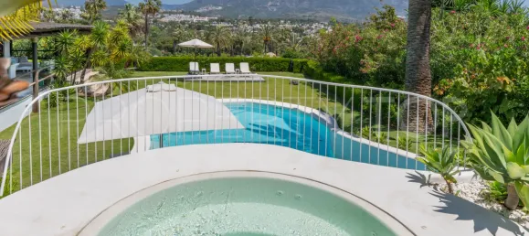 4 bedrooms Villa in Marbella, Spain No. 187720 15