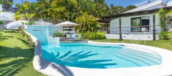 4 bedrooms Villa in Marbella, Spain No. 187720 6