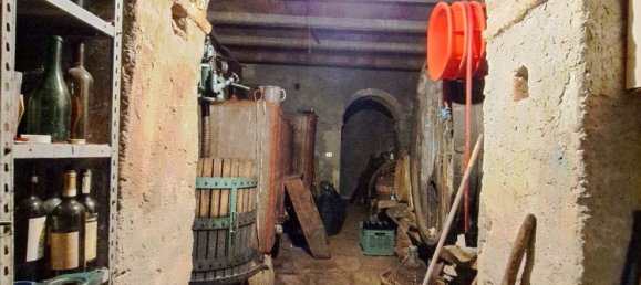 Дом с 9 комнатами в Кастильон Фибокки, Италия № 111411 28