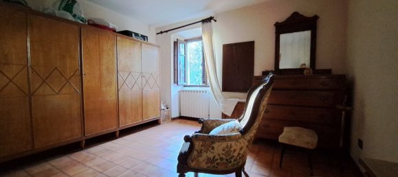 Дом с 9 комнатами в Кастильон Фибокки, Италия № 111411 19