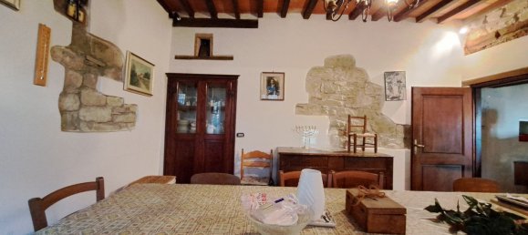 Дом с 9 комнатами в Кастильон Фибокки, Италия № 111411 26