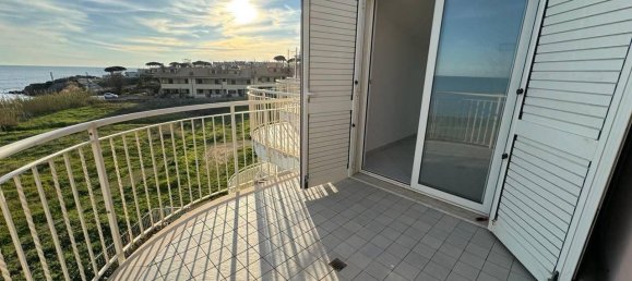 Apartamento de 2 habitaciónes en Civitavecchia, Italy No. 169173 10