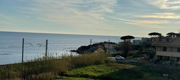 Apartamento de 2 habitaciónes en Civitavecchia, Italy No. 169173 13