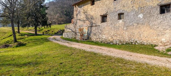 8 rooms House in Schio, Italy No. 58814 3