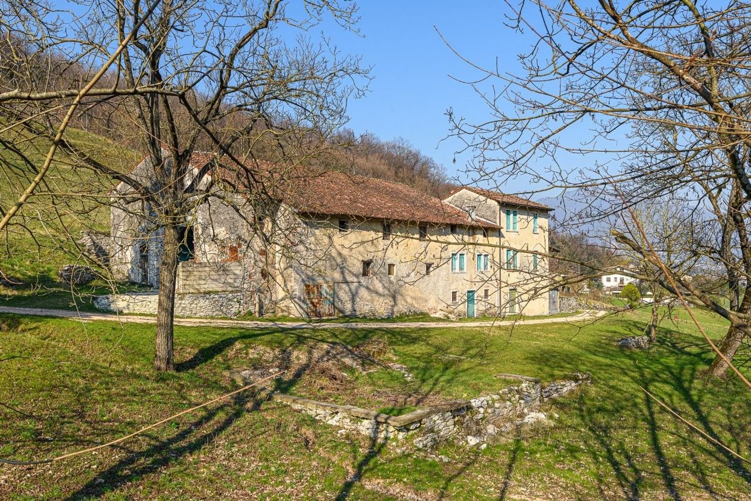 8 rooms House in Schio, Italy No. 58814