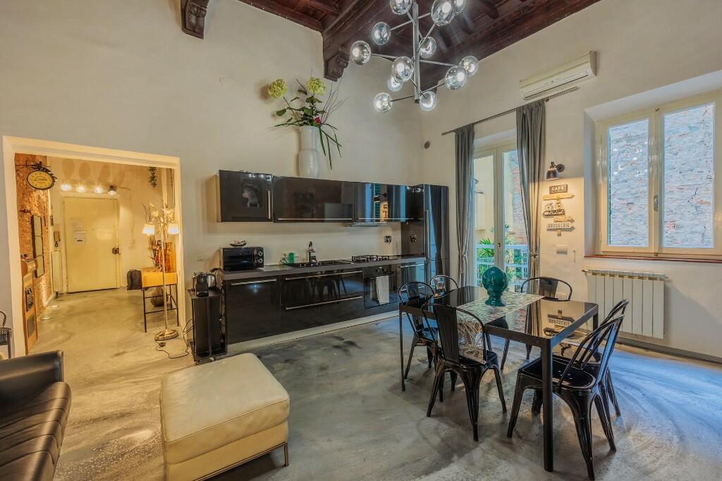 3 bedrooms Apartment in Florence, Italy No. 234715