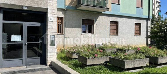 Apartamento de 2 dormitorios en Brescia, Italy No. 261020 28