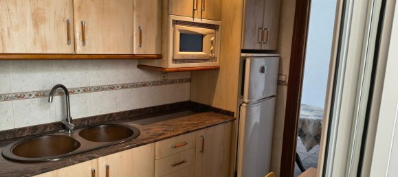 Apartamento de 5 dormitorios en Sant Boi de Llobregat, Spain No. 171059 6