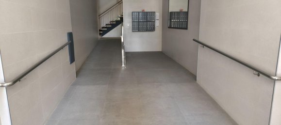 Apartamento de 5 dormitorios en Sant Boi de Llobregat, Spain No. 171059 19