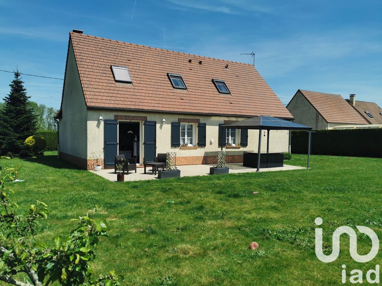 4 Schlafzimmer Haus in Serifontaine, France, Nr. 222584
