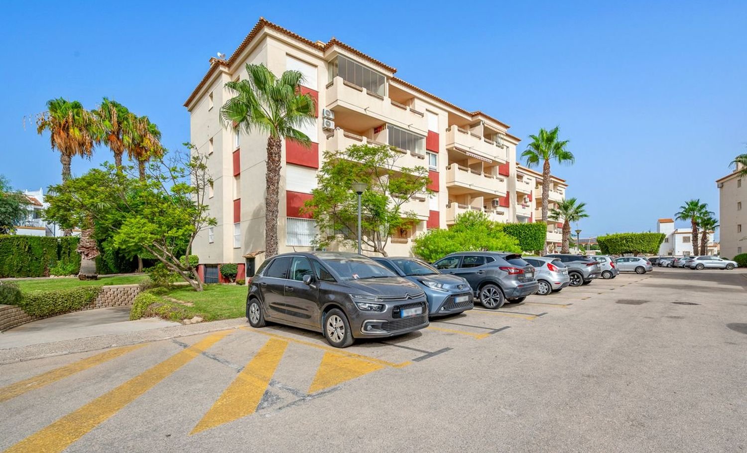 2 bedrooms Apartment in Alicante, Spain No. 204837