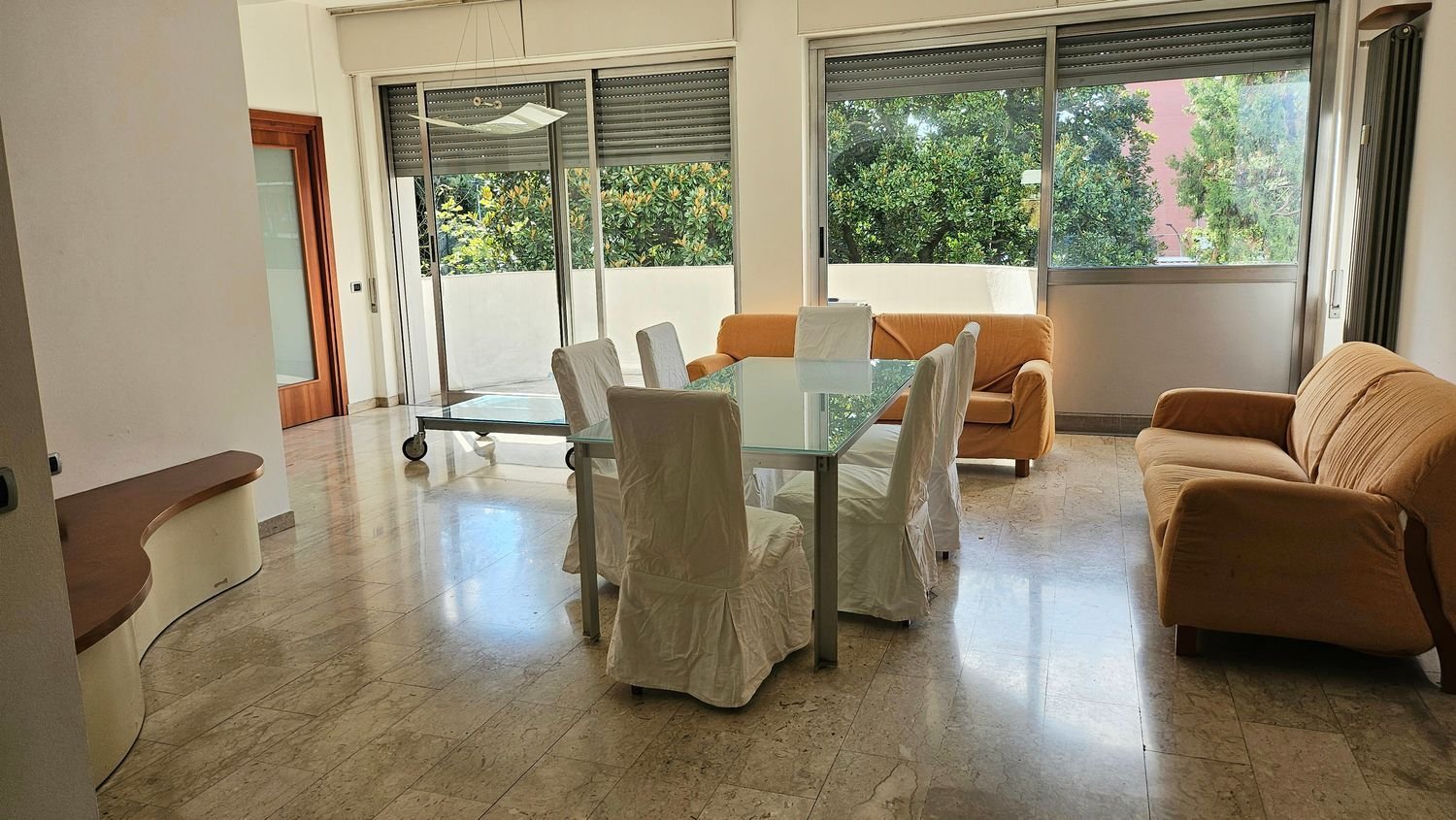 4 غرف نوم شقة في Saronno, Italy رقم 361258