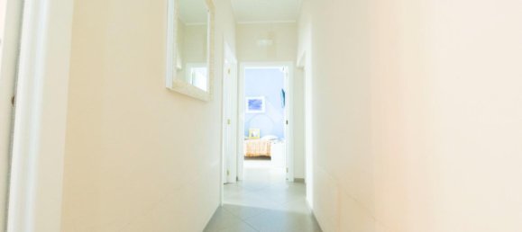 Квартира с 5 комнатами в Манфредония, Италия № 127671 14