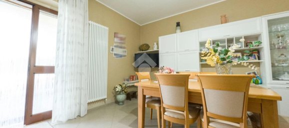 Квартира с 5 комнатами в Манфредония, Италия № 127671 6