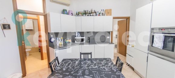 Квартира с 2 комнатами в Падуя, Италия № 120573 3