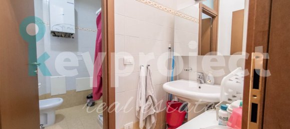 Квартира с 2 комнатами в Падуя, Италия № 120573 10