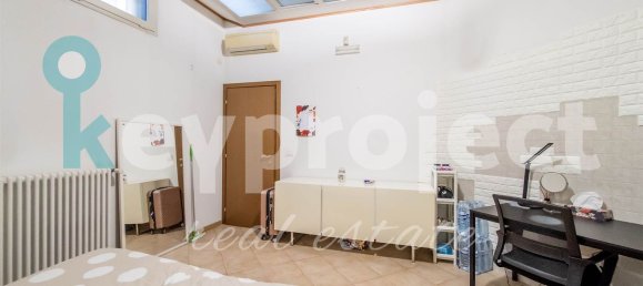 Квартира с 2 комнатами в Падуя, Италия № 120573 7