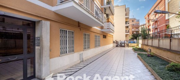 1 Schlafzimmer Wohnung in Rome, Italy, Nr. 198220 28