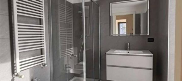 3-Zimmer Wohnung in Milan, Italy, Nr. 242691 10