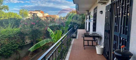 3 bedrooms Apartment in Catania, Italy No. 294463 24