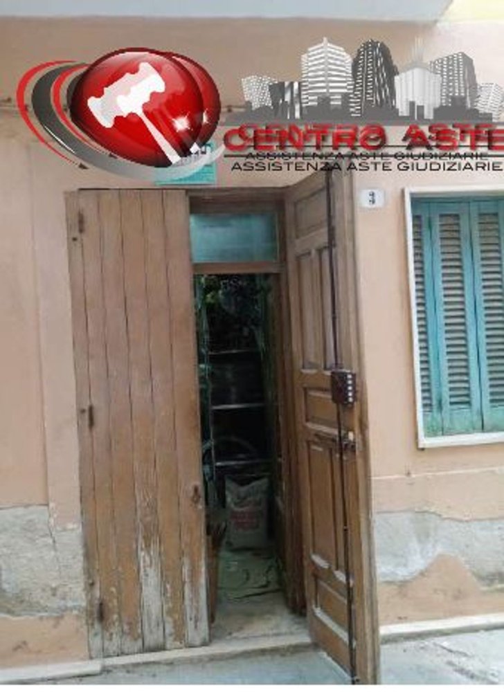  عقار تجاري في Margherita di Savoia, Italy 42متر مربع رقم 274722