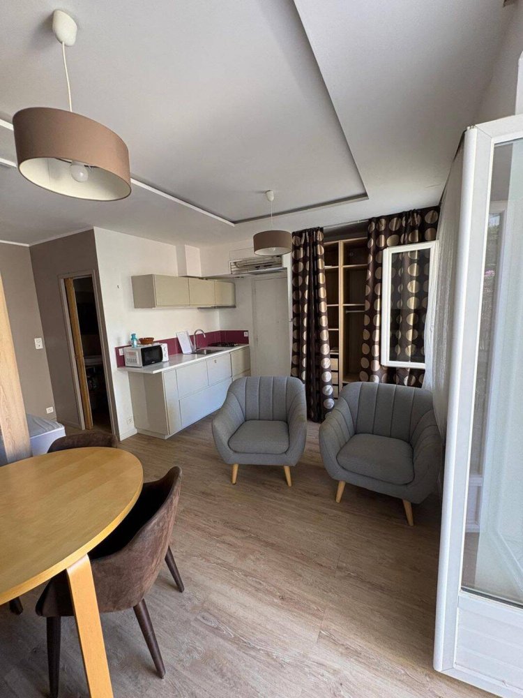 Studio in Marseille, France No. 331225