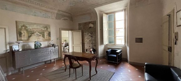 4 rooms Apartment in Pisa, Italy No. 283938 3