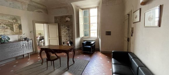 4 rooms Apartment in Pisa, Italy No. 283938 9