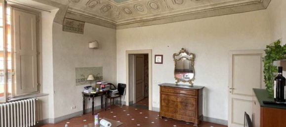 4 rooms Apartment in Pisa, Italy No. 283938 2