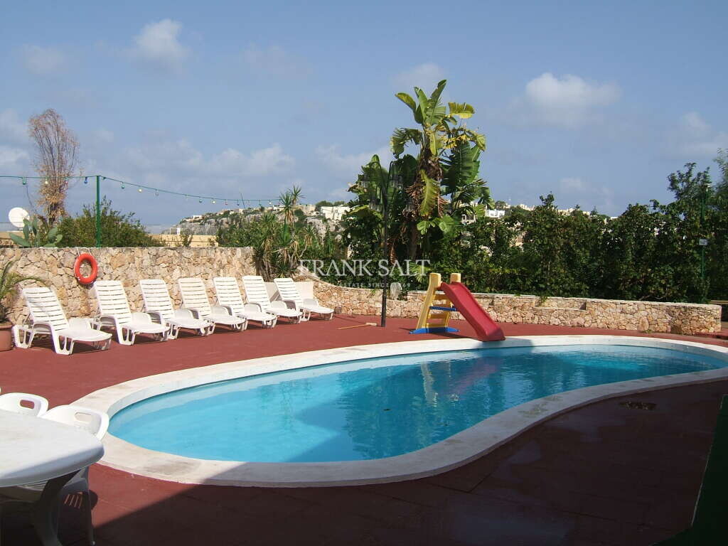 Бунгало с 4 спальнями в Меллиха, Мальта № 6477