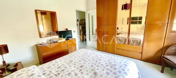 Apartamento de 2 dormitorios en Giugliano in Campania, Italy No. 265225 12