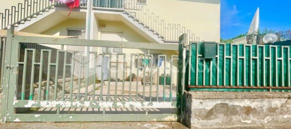 Apartamento de 2 dormitorios en Giugliano in Campania, Italy No. 265225 29