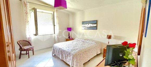 Apartamento de 2 dormitorios en Giugliano in Campania, Italy No. 265225 18