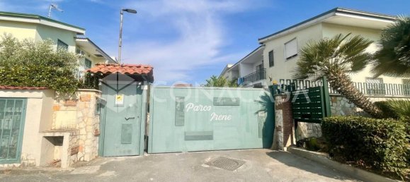 Apartamento de 2 dormitorios en Giugliano in Campania, Italy No. 265225 33